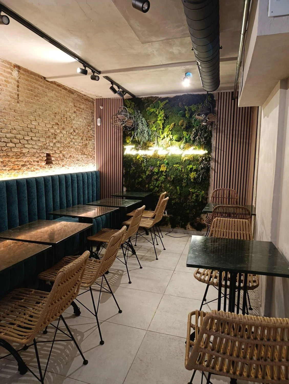 Restaurant retail premises, from the company profile